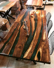 "Tavolo da pranzo in resina epossidica verde - arredamento moderno metà secolo noce fatto a mano"