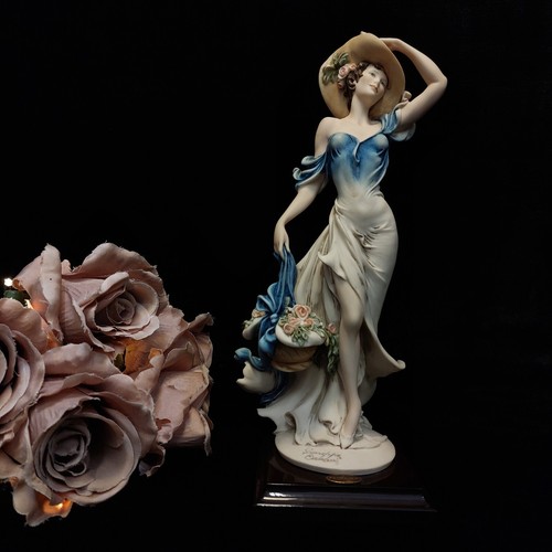 Figurina firenze armani - figurina, joy