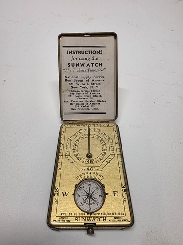 Antico orologio sole - da, da