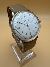 Junghans Max Bill carica