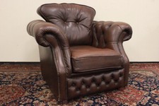 Poltrona originale Chesterfield Chester / pelle marrone cioccolato / inglese /UK