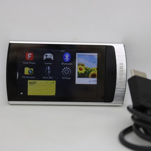 Samsung mp4 8 - yp-r1, /