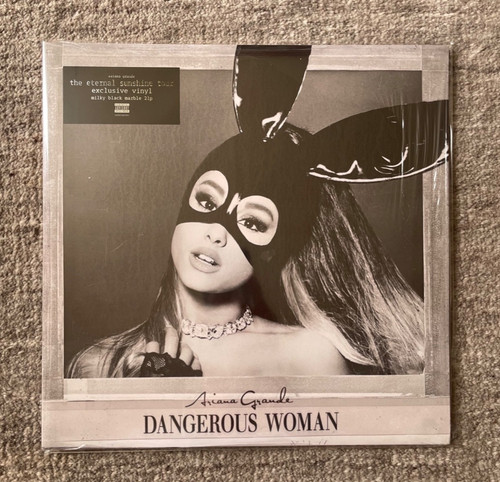 Ariana grande tour exclusive - tour,
