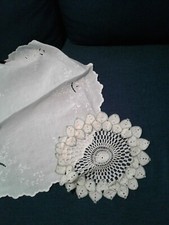 Lotto di 8 centrini/corridori