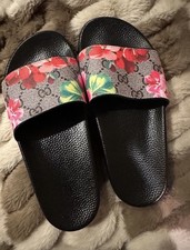 Gucci GG Supreme Blooms Flora