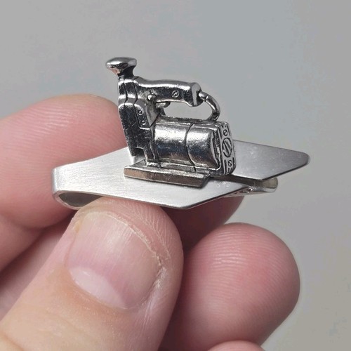 Fermacravatta pistola unghie