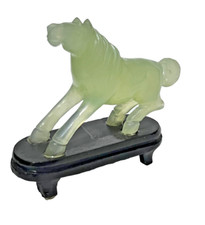 ARTE ORIENTALE CAVALLO IN GIADA NATURALE LAVORATO A MANO