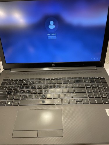 Portatile 250 6 - 250, 15.6"