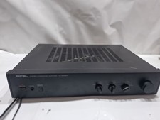 Amplificatore stereo integrato