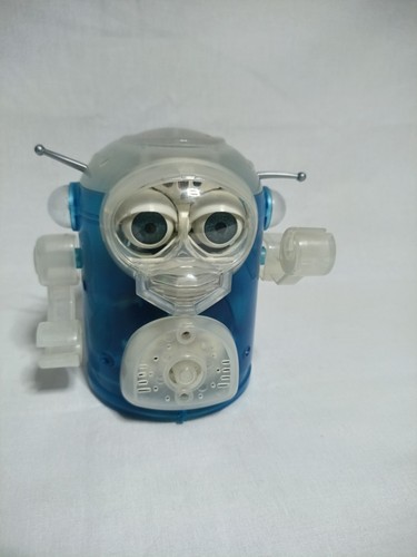 Robot elettronico giocattolo