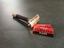 Gillette DE TTO Safety Shaving