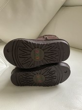 STIVALI CORTI CLASSICI IN