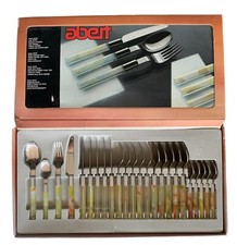 24 PIECE 18/10 STAINLESS STEEL
