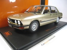 BMW 520i E28 1987 1/18 IXO (BEIGE METALLIC)