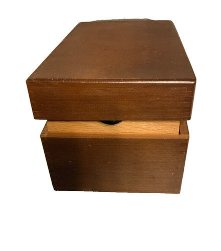 Vintage merchants box - box, co