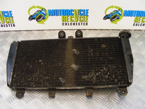 Radiatore triumph daytona 955 - triumph,