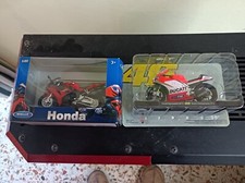 Lotto di 2 moto 1/18  Ducati