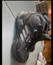 Scarponcini trekking Adidas gorotex num 40. Usato pochissimo 