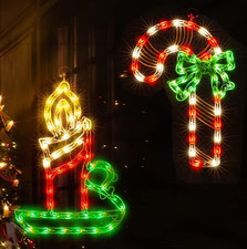 Sagoma Finestra Natalizia Luci Decorazioni Confezione 2 Candele Accese e Candela