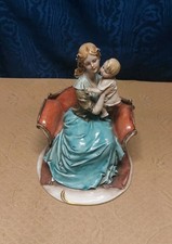Scultura porcellana - in,