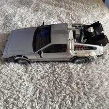 DeLorean 1:15 Diamond Select