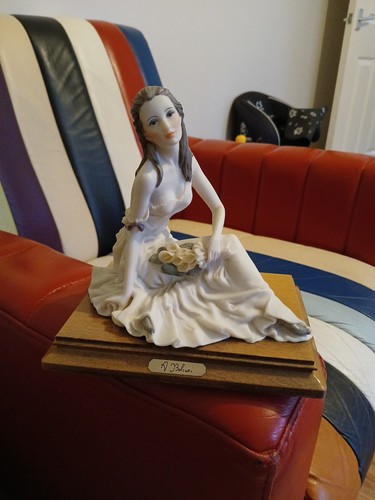 Figurina capodimonte italiana - figurina,
