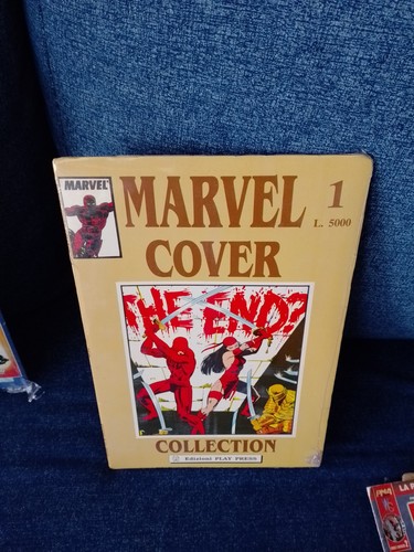 Marvel cover con poster - cover,