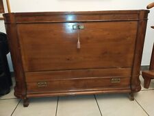 CASSONE DELLA PRIMA META' DEL NOVECENTO ARTIGIANALE, IN NOCE, RISTRUTTURATO.