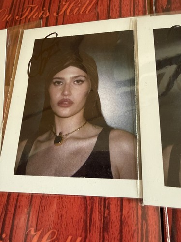 Sienna spiro signed die - signed,