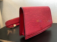 Rara Pochette LOUIS VUITTON Epi Ceinture Tilsit
