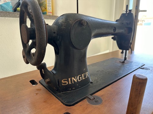 Macchina per cucire singer - per,
