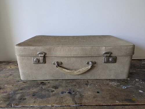 Valigia vintage finta pelle