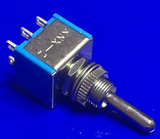 Doppio Deviatore a Levetta 3 Posizioni Stabili DP3T ON-OFF-ON 3A/250VAC 6 Poli