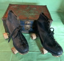 Antichi pattini a rotelle con