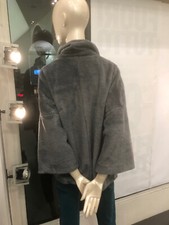 Manichino donna marca a b c