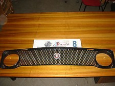 073100 4235015 GRIGLIA MASCHERINA NERA C/LOGO METALLO FIAT 128 RALLY ORIGINALE