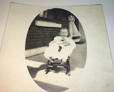 Rara antica sedia a dondolo