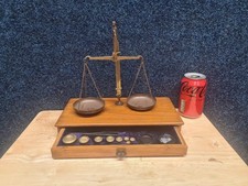 Set brass scales wooden box - set, in