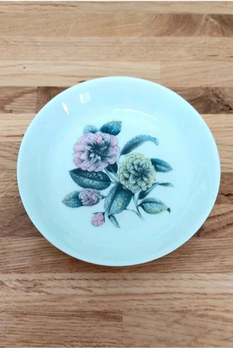 Royal worcester porcelain - royal,
