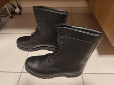 Anfibi tipo militare in pelle