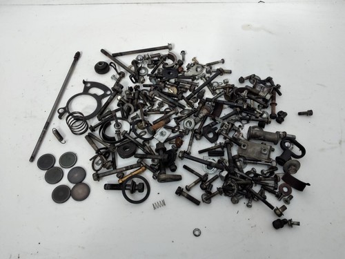 Suzuki 550 viti miste - 79,
