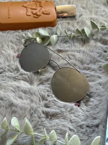 Occhiali sole prada - •,