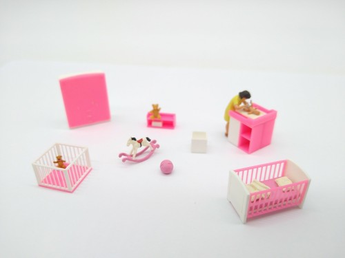 Preiser figures nursery scene - figures,