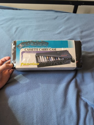 Discwasher cassette carry case - cassette,