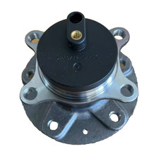 REAR WHEEL BEARING HUB FOR
