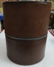 CAPPELLIERA VINTAGE  cappelli/parrucca in finta pelle con testina NUOVA 30 x 36