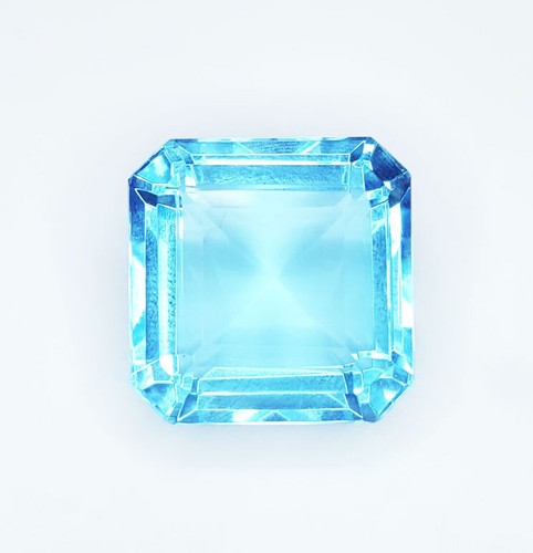 Pietra preziosa - ct,