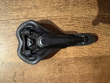 sella bici nera ergonomica