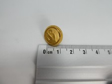 Bottone fascista dorato, con