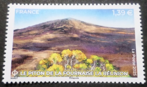Timbre france 2025 - france, volcan